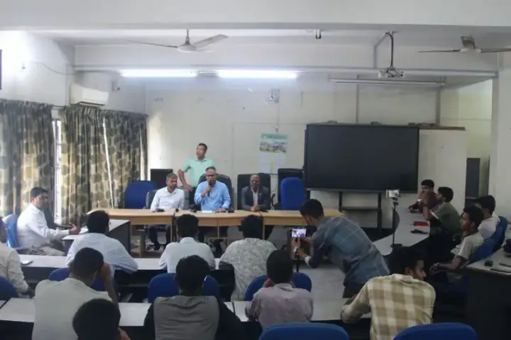 বিশ্ববিদ্যালয়ের অভ্যন্তরীণ সমস্যা নিজেদের মধ্যে সমাধানের আহ্বান ইবি উপাচার্যের