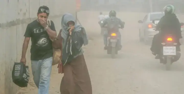 তীব্র বায়ুদূষণে আয়ু কমছে দেশের মানুষের